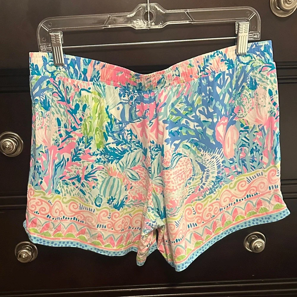 Lilly Pulitzer Pink and Blue casual Shorts - Picture 3 of 3
